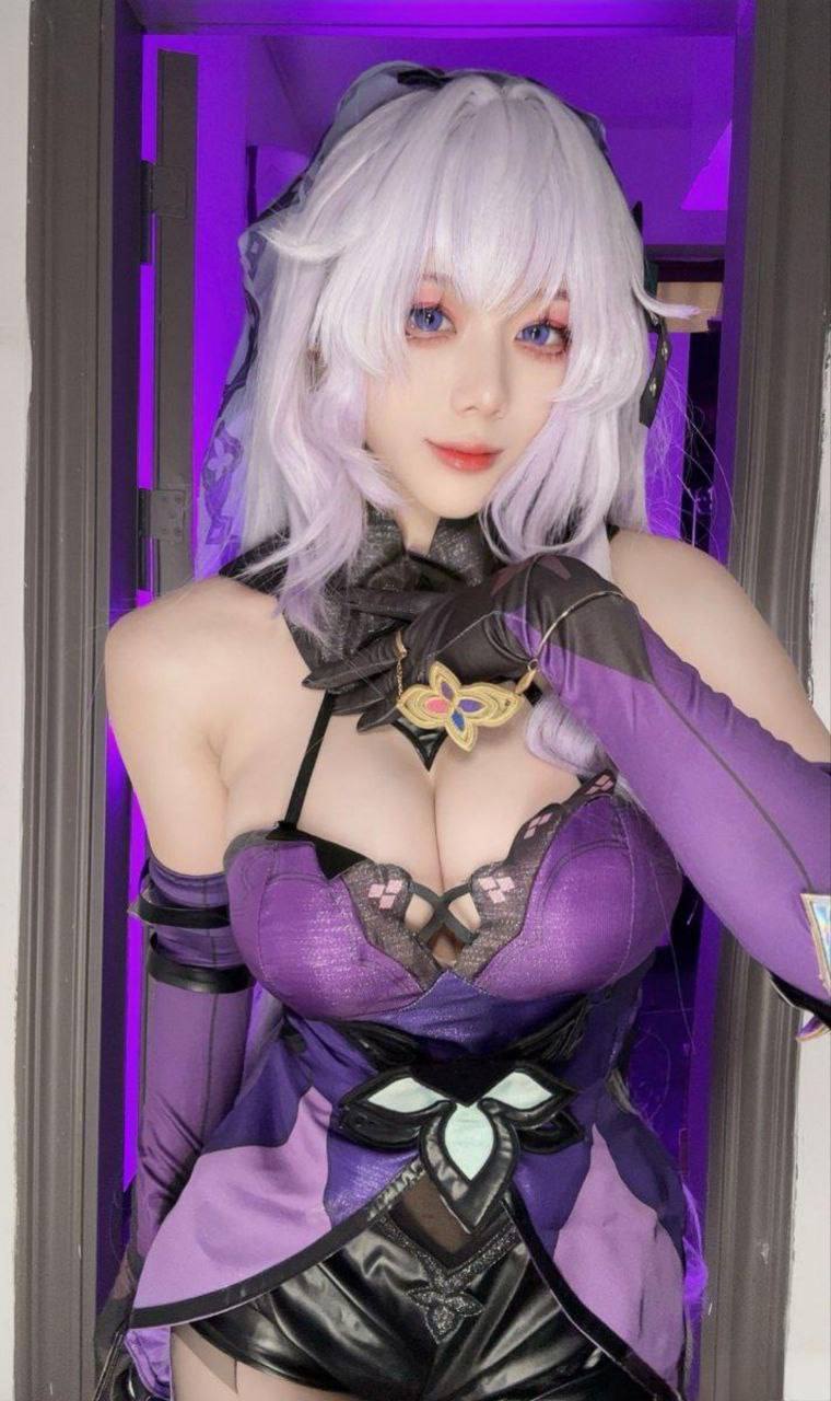 亚洲有钱在线精品,メイリン モデルコレクション メ,观看免费无删减完整版